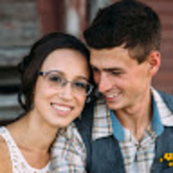 Meet your Posher, Sabrina - Picture 1 of 1